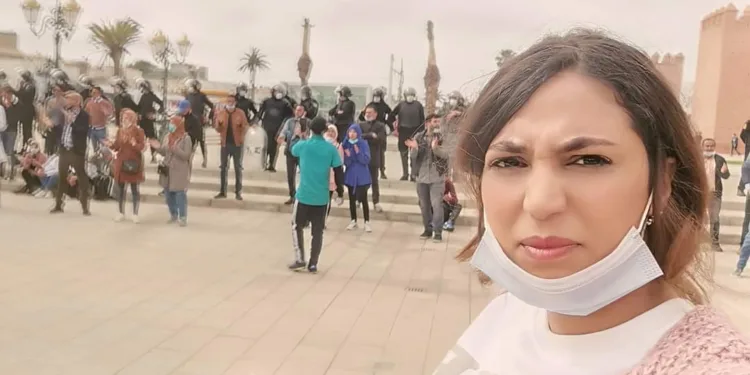 الإفراج عن الأستاذة نزهة مجدي بعد قضائها شهرين ونصف بالسجن