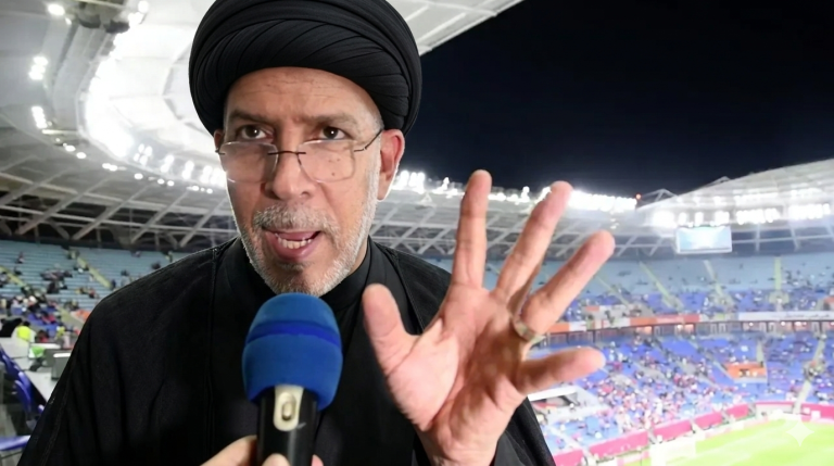 حفيظ الدراجي.. مُعلّق رياضي جزائري يتحول لـ"مُقلّد" في نظام الخامنئي