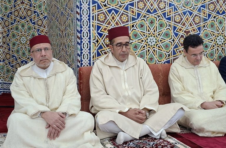 بحضور عامل الإقليم.. الحسيمة تحيي ليلة القدر في أجواء روحانية بمسجد محمد السادس
