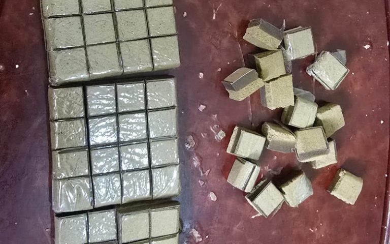 سيدي بنور.. الدرك يوقف تاجر مخدرات مطلوبا بموجب 26 برقية بحث وطنية