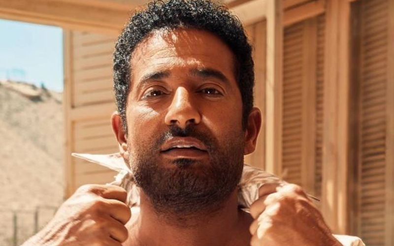 الفنان عمرو سعد يؤكد: "أنا الأعلى قيمة تسويقية في العالم العربي"