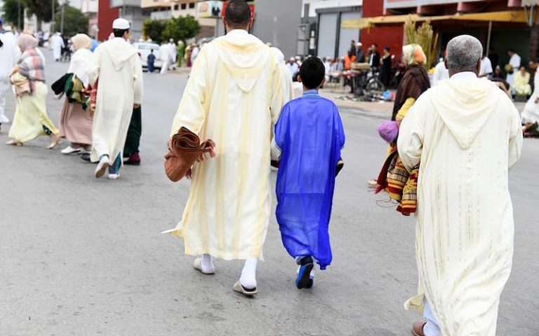 طقس يوم عيد الفطر.. زخات مطرية متوقعة بعدد من المناطق