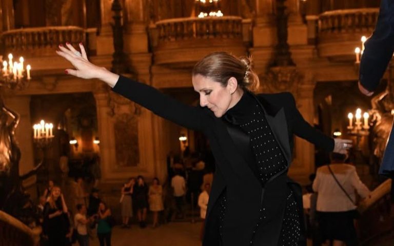 عودة أسطورية تلوح في الأفق… سيلين ديون تشعل باريس بحملة غامضة