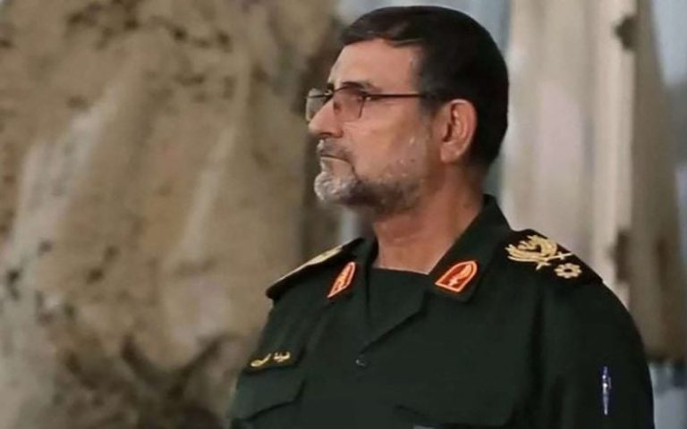 الحرس الثوري الإيراني يؤكد مقتل قائد سلاح البحرية