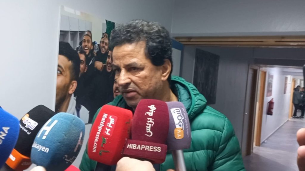 وجدة.. كركاش يتهم لاعبيه بـ "الخيانة" بعد هزيمة أبي الجعد (فيديو)