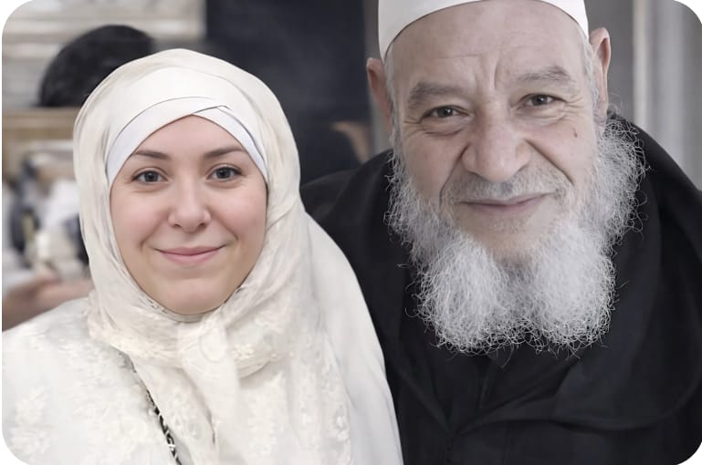 مريم بلخياط توجّه رسالة وفاء لوالدها الراحل عبر مشروع بناء مسجد (صورة)