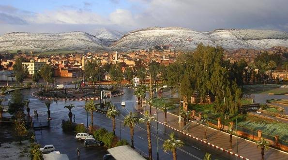 خنيفرة.. بين دور المجلس الجماعي ودينامية الإدارة الترابية أي حصيلة تنموية؟