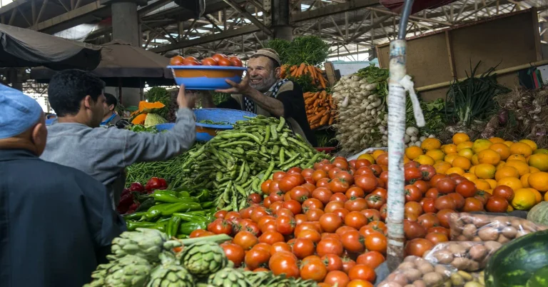 استقرار أسعار المواد الأساسية يعود إلى الأسواق المغربية خلال رمضان