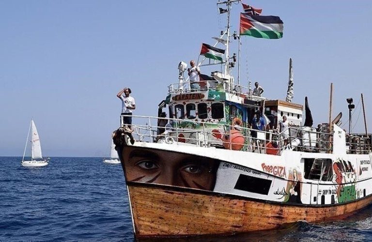 إسرائيل تعترض أسطول الصمود وتستولي على نحو 50 زورقا