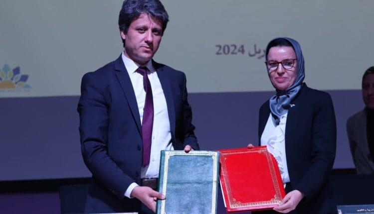 مدير أكاديمية فاس يستشيط غضبا بمديرية صفرو