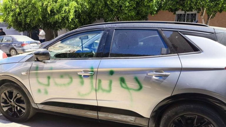 مجهولون يستهدفون رئيس النادي القنيطري.. تهديدات خطيرة وتخريب متعمد لسيارته