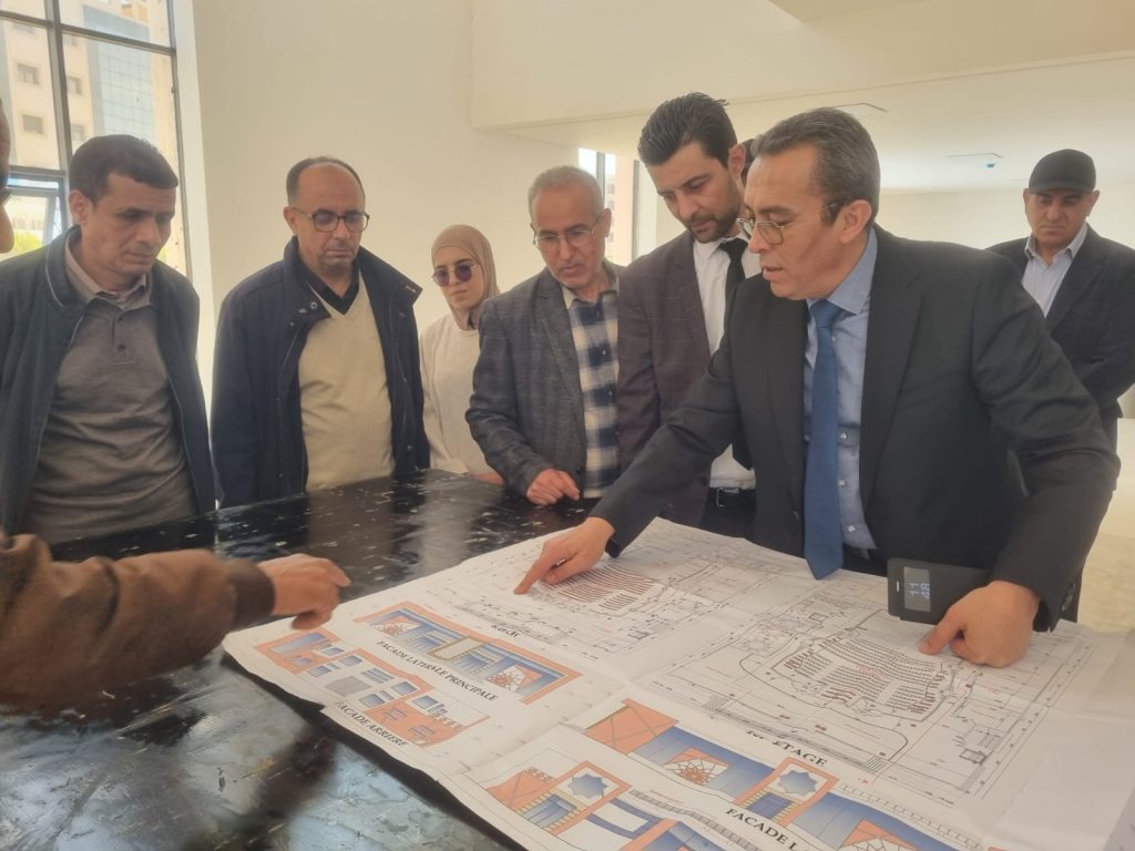 تاوريرت .. عامل الإقليم يقف على تعثر أشغال بناء "دار الثقافة" ويدعو لتسريع الإنجاز