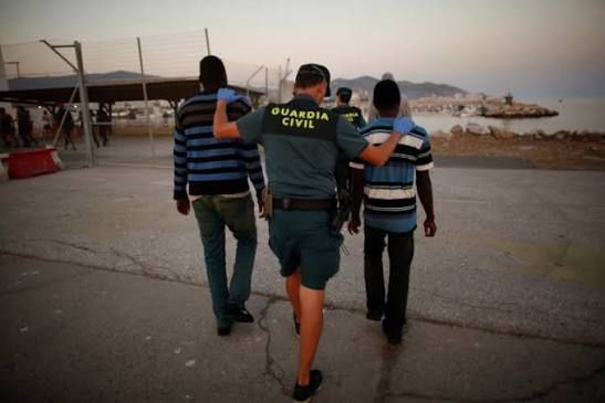 إسبانيا.. تفكيك شبكة دولية لتهريب "الحشيش" وحجز 3 أطنان من المخدرات