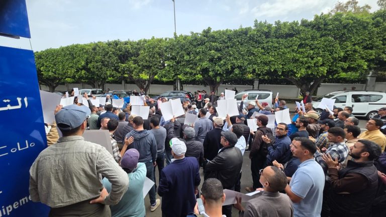 إضراب وطني يشل قطاعي التجهيز والنقل والوكالات التابعة لها