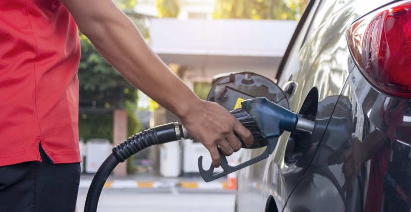 زيادة في محطات الوقود هذا الصباح.. الغازوال يقترب من 15 درهم و البنزين تجاوز ذلك