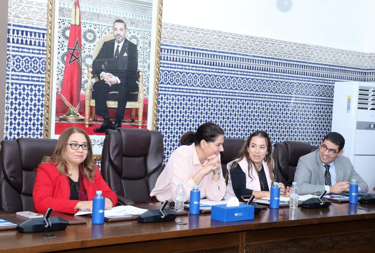 حزب الأصالة والمعاصرة يدعو لمواجهة "تجار الأزمات" وحماية المستهلك