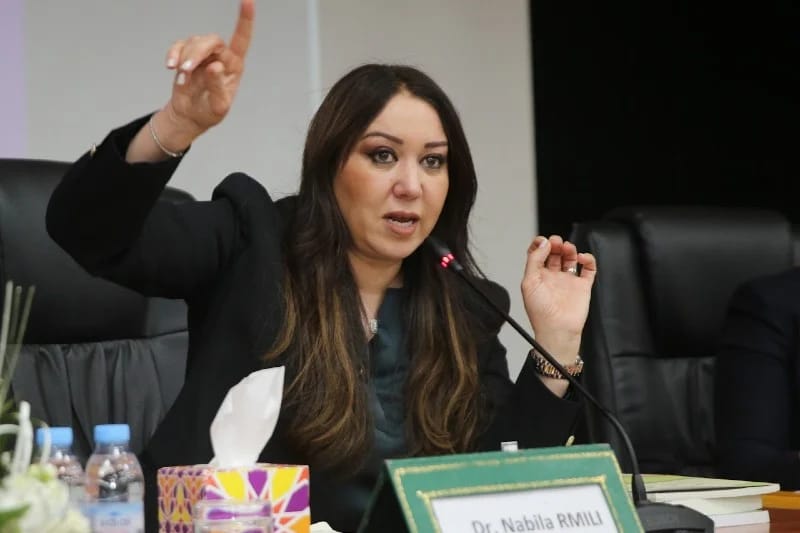 الدار البيضاء.. مراسلة للعمدة الرميلي تفتح ملف “المتقاعدين العاملين” داخل المقاطعات