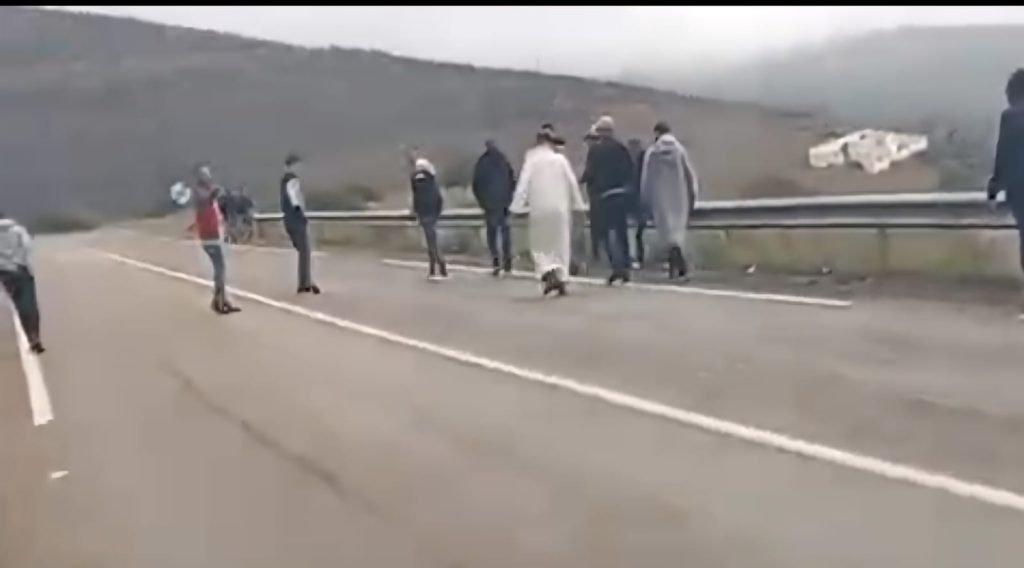 الحسيمة.. مسيرات واحتجاجات ببني جميل بسبب انقطاع التيار الكهربائي