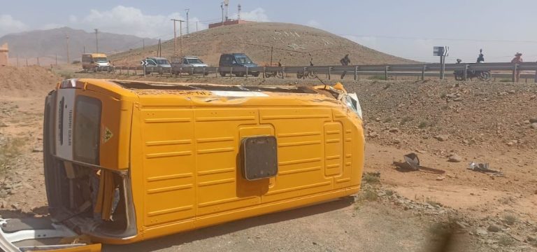 ورزازات.. انقلاب حافلة للنقل المدرسي بغسات يسفر عن إصابة 17 تلميذاً