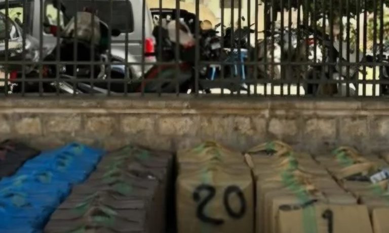 تنسيق أمني بين ديستي والفرقة الجهوية بفاس يُحبط محاولة تهريب أزيد من 4 أطنان من الشيرا