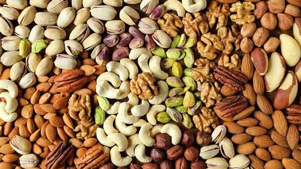 آلاف الكيلوغرامات من الحلويات و"البيسطاش" و"الكاجو".. نفقات جماعة الفنيدق تثير الجدل