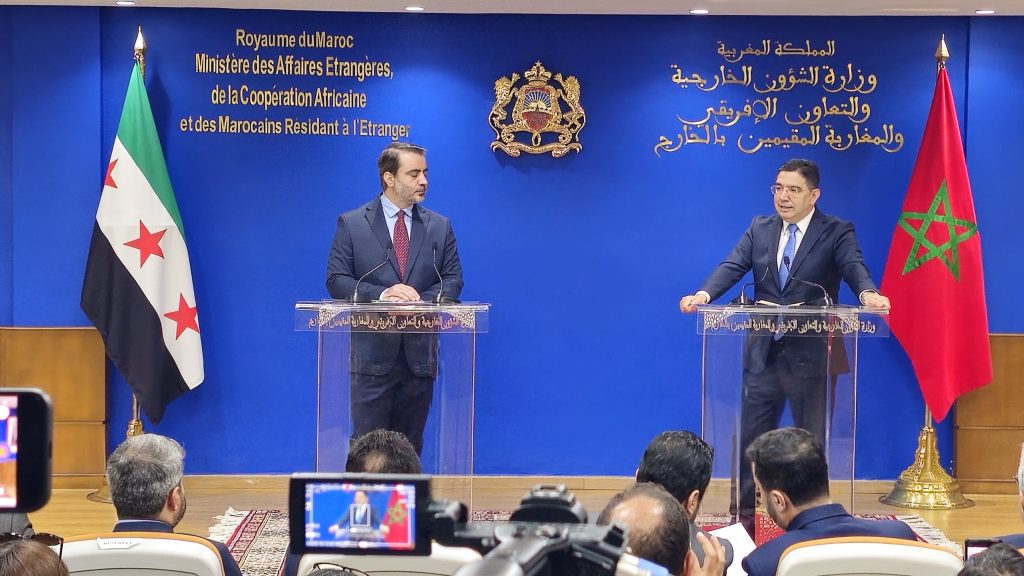 من الرباط.. وزير الخارجية السورية يعلن إعادة فتح سفارة بلاده في المغرب