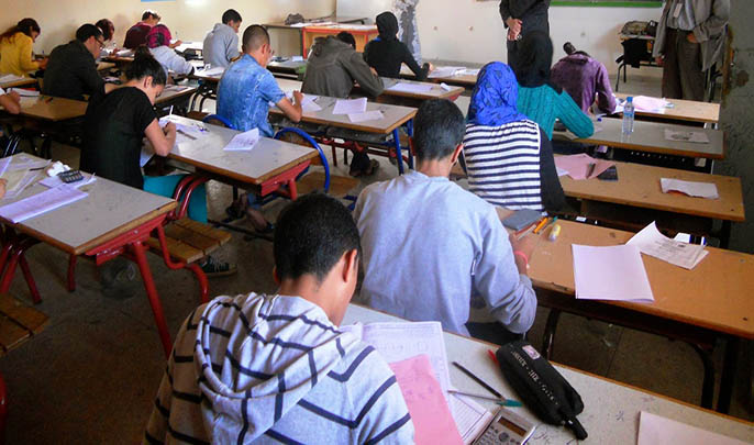 تلاميذ الباك: “برمجو لينا الامتحانات مع العيد.. ما عرفنا واش نعيدو ولا نحفظو”