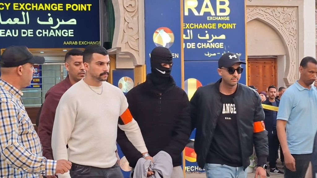 إشادة بيقظة المصالح الأمنية بعد فك لغز السطو على وكالة الصرف بالحسيمة