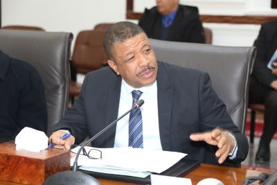 عامل تاونات يراهن على الحكامة الميدانية لتسريع المشاريع