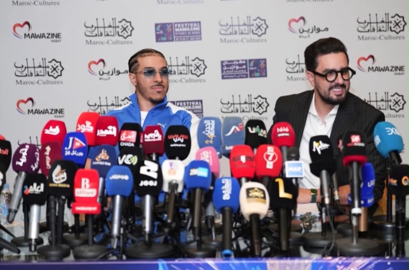 ديزي دروس يحسم جدل المنصات ويكشف موقفه من الدبلوماسية و "التملق"