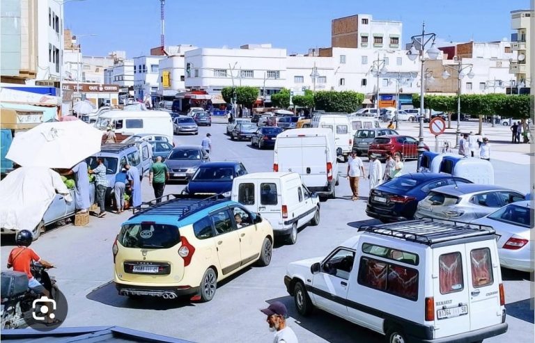 الحسيمة.. فوضى مرورية بإمزورن بعد احتراق إشارات المرور