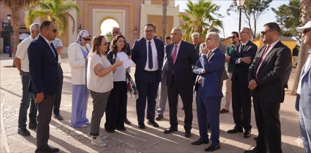 مسؤولون ومستثمرون يتدارسون مراجعة "المخطط التوجيهي" للمحطة السياحية للسعيدية