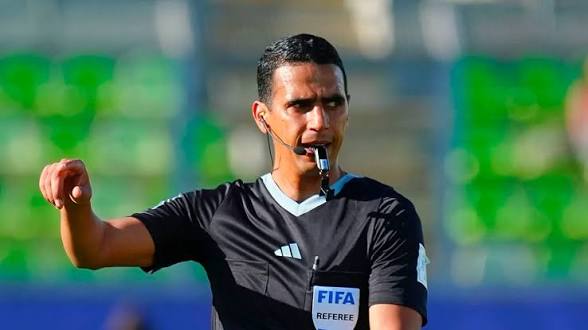 الحكم المغربي جلال جيد يقود مباراة ألمانيا وكوروساو في المونديال