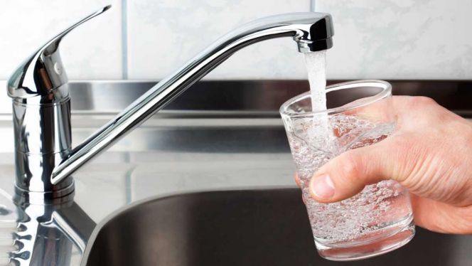 أزمة تدبير الماء بمولاي يعقوب.. 400 جمعية متأخرة عن الأداء والساكنة تطالب بالتوضيح