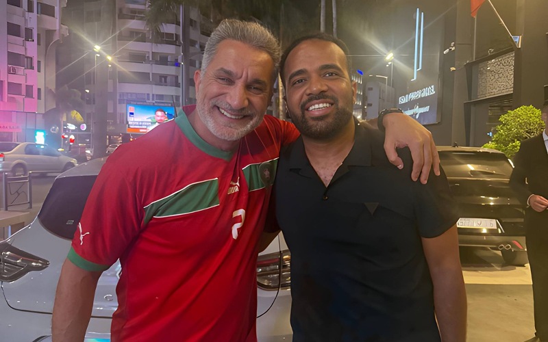 الله يحرق الكورة ... باسم يوسف ينتقد التعصب الكروي بين المغاربة والمصريين