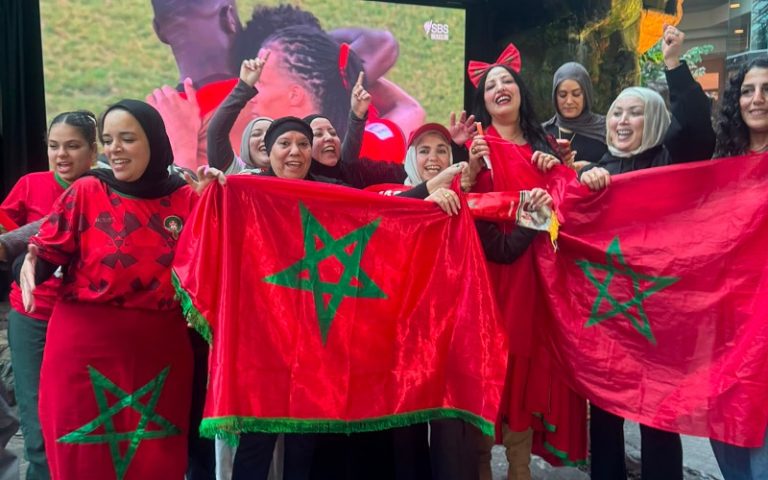 مغاربة أستراليا يحتفلون بتأهل الاسود لثمن نهائي المونديال