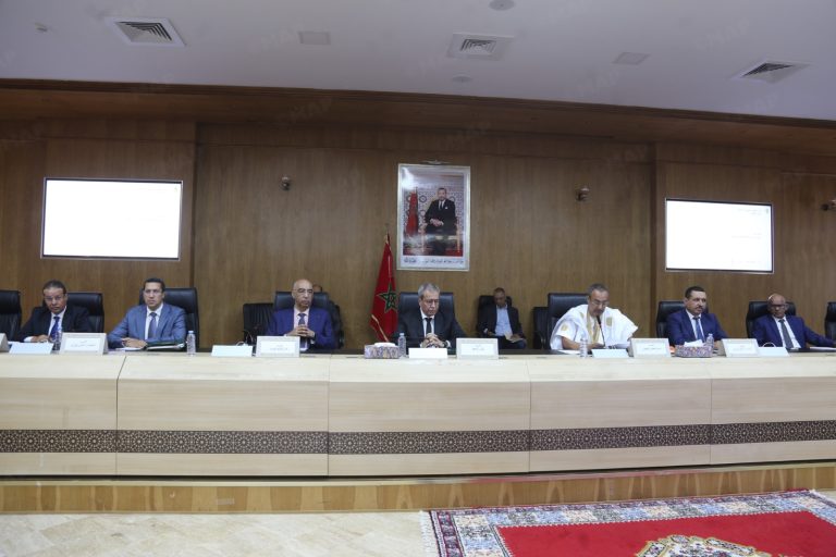 مجلس جهة الداخلة وادي الذهب يصادق على برنامج قرى الصيد بكلفة 983 مليون درهم