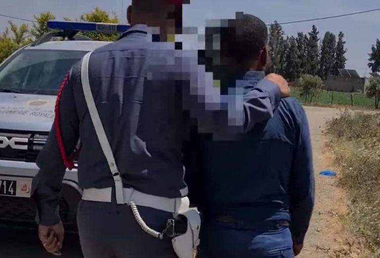 سيدي سليمان.. توقيف 3 أشخاص بأولاد بنحمادي بسبب سرقة الكهرباء