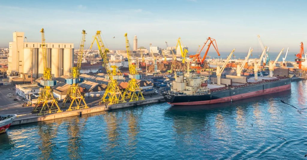 خطوة تنظيمية لفك اختناق ميناء الدار البيضاء