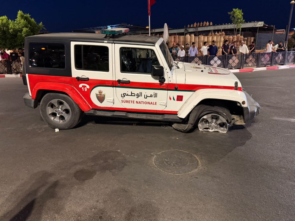 "إفريقي" يسرق سيارة شرطة بمراكش واستنفار أمني ينتهي بإيقافه