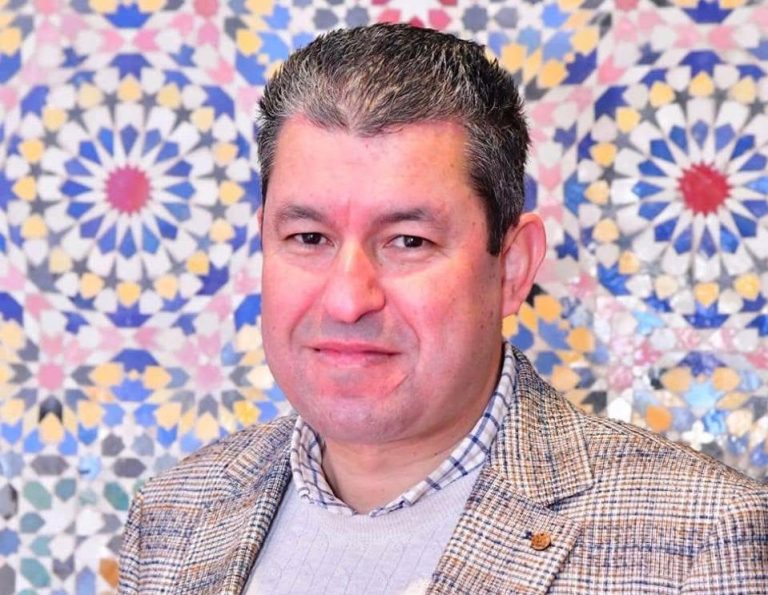 زوجة محمد اليوبي: "تعرض لكمين خبيث ومدبر ونثق في القضاء"