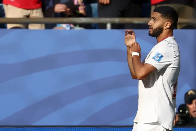 الصيباري يحطم رقم زياش ويسجل أسرع هدف عربي في تاريخ كأس العالم