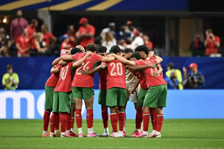 تشكيلة المنتخب المغربي أمام هولندا في دور الـ 32 من كأس العالم
