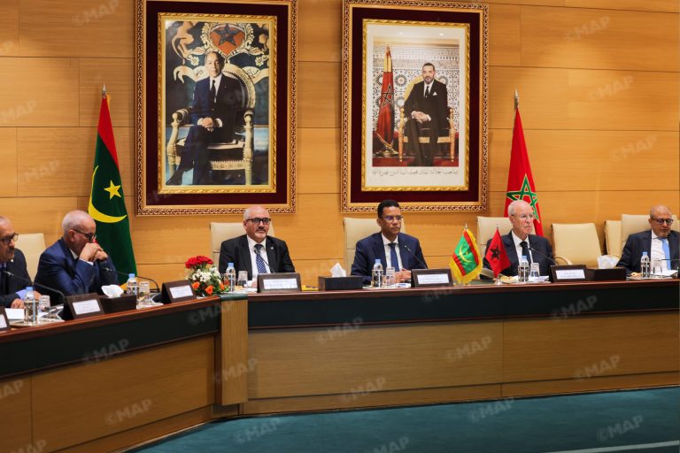 المغرب وموريتانيا يوقعان برنامجا تنفيذيا للتعاون في مجال الأوقاف