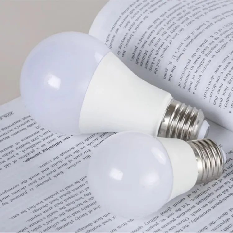 رغم مزاياها.. دراسة تكشف مخاوف صحية مرتبطة بمصابيح LED