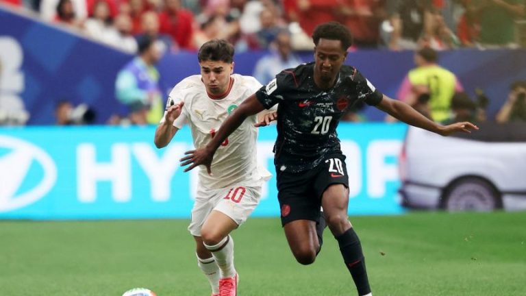 المنتخب المغربي يفوز على كندا بثلاثية ويبلغ ربع نهائي المونديال