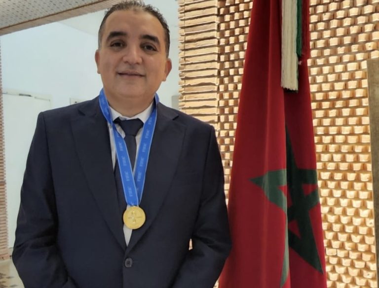 المقتريض: الرسالة الملكية صنعت نهضة الكرة المغربية ووهبي وطاقمه التقني باقِيان بثقة الجامعة