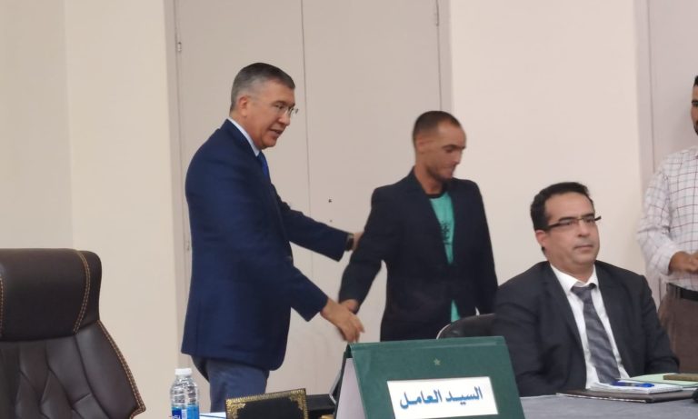 عامل بولمان يكرم عون سلطة أنقذ غزال الأطلس من الهلاك