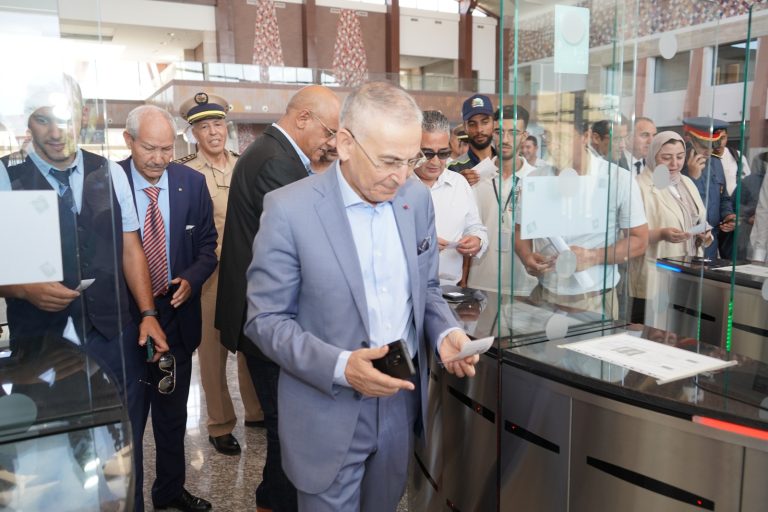الخطيب لهبيل يجتمع بمهنيي النقل قبل افتتاح المحطة الطرقية بالعزوزية
