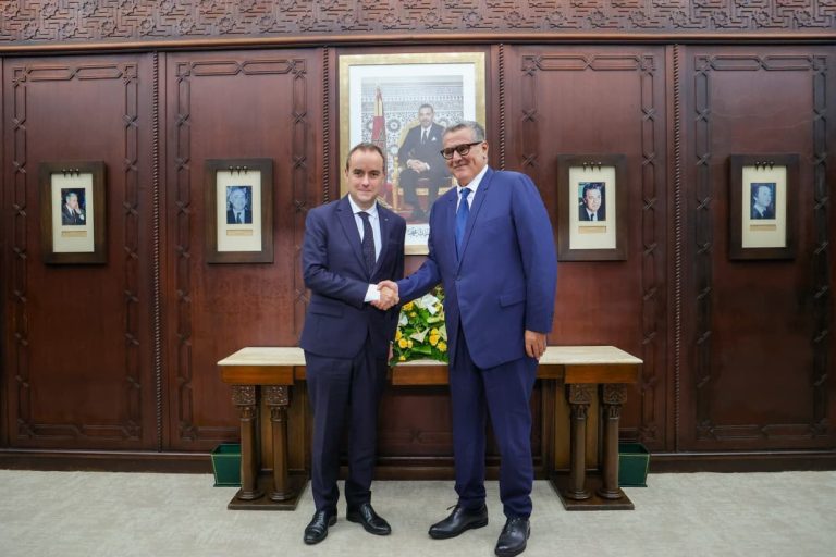 أخنوش يجري مباحثات ثنائية مع الوزير الأول الفرنسي - صور